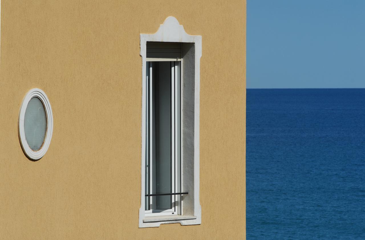 Holiday'S Beach Ventimiglia Exterior photo